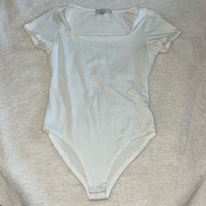 Gaze short sleeve bodysuit